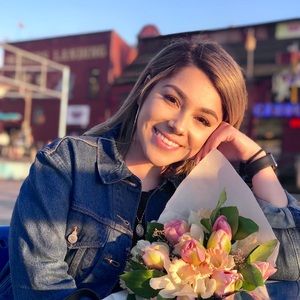 Meet your Posher, Tania